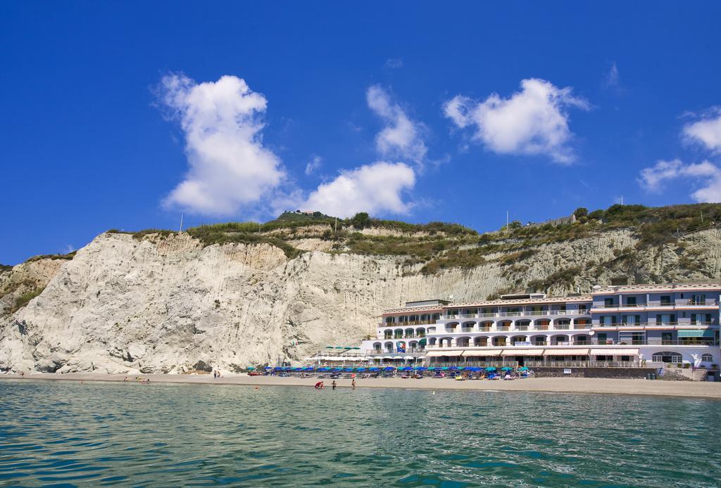 Hotel Vittorio Beach Resort Barano dʼIschia Zimmer foto