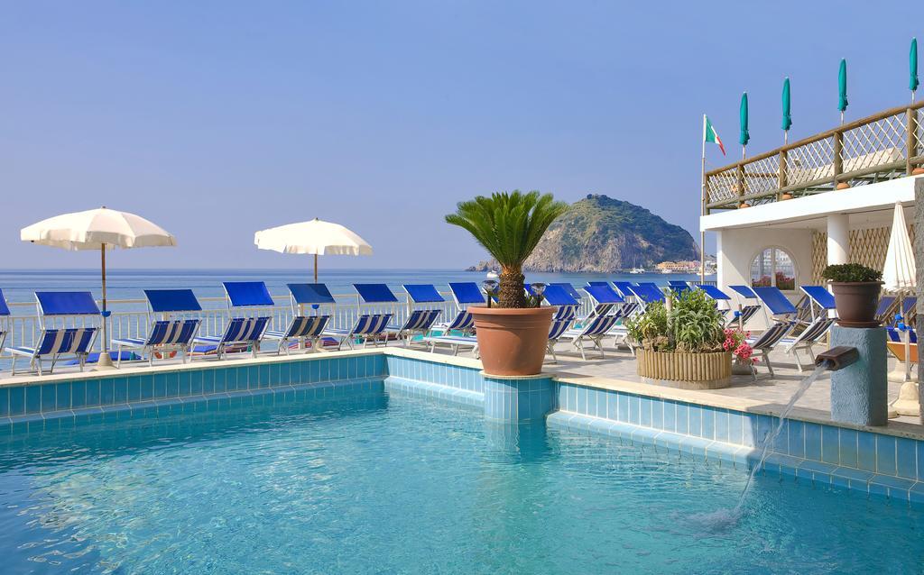 Hotel Vittorio Beach Resort Barano dʼIschia Exterior foto